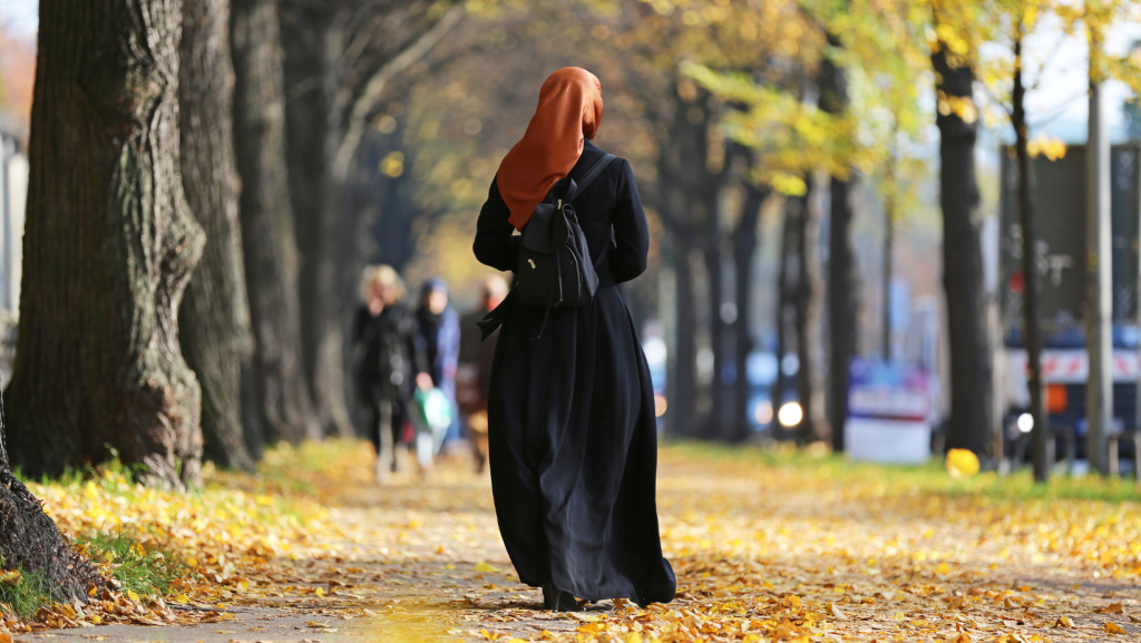 Employment puts Salina ‘back in this world’ after family violence McAuley Community Services